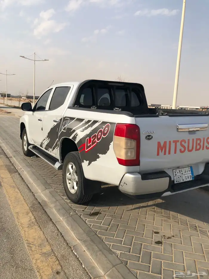 ميتسوبيشي 2021 L200 دبل قير عادي 4