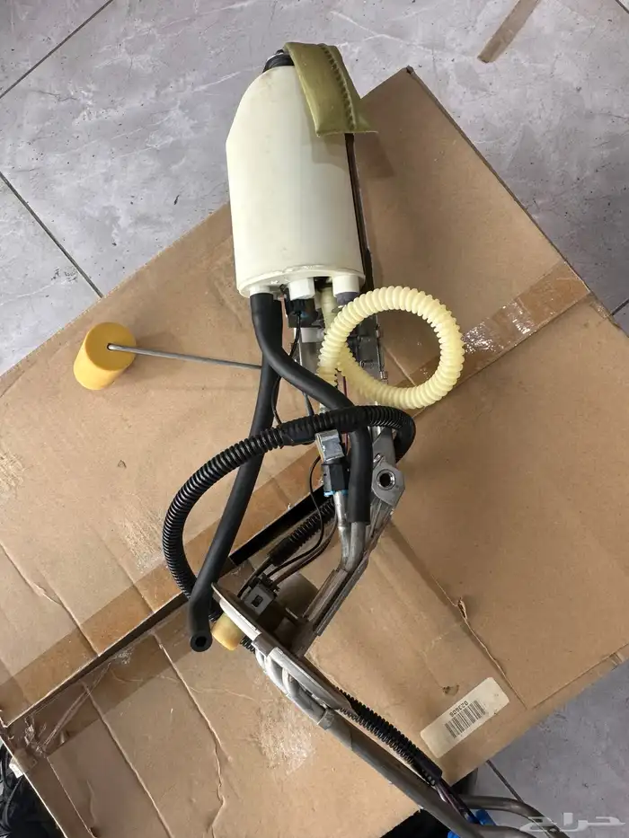 عوامة بنزين كمارو اصلي تركب من 96 لين 97 2