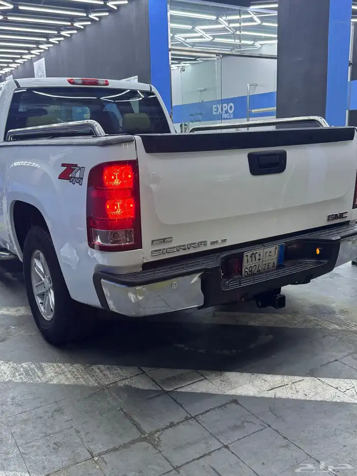 للبيع جمس سيرا غماره ونص قصير دبل V8 2