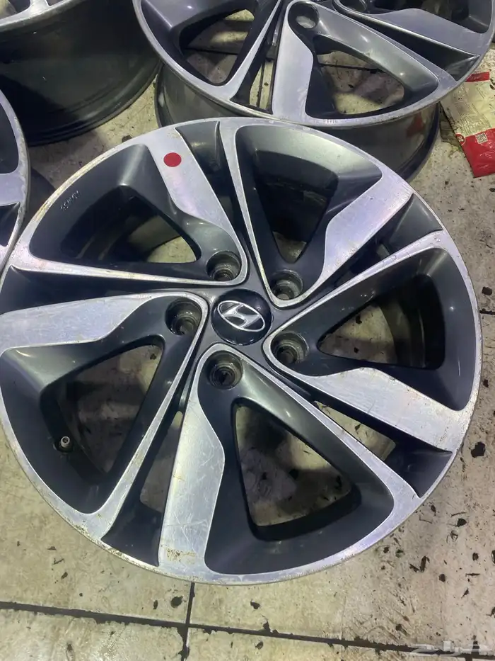 طقم  جنوط النترا 2015 مقاس 17 أصلية وكالة 0