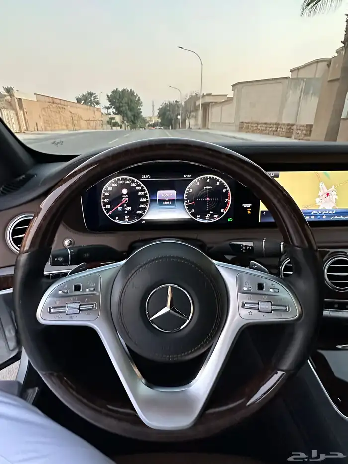 مرسيدس S450 مخزن ماشي 48 الف فقط بدي وكاله 19