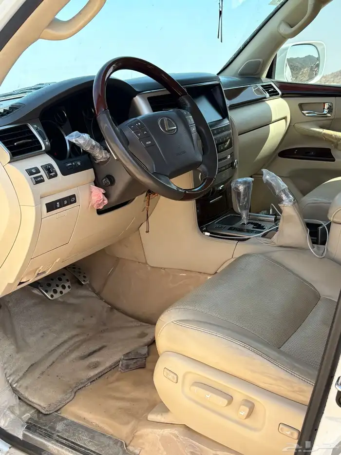 جيب لكزس 2015 8