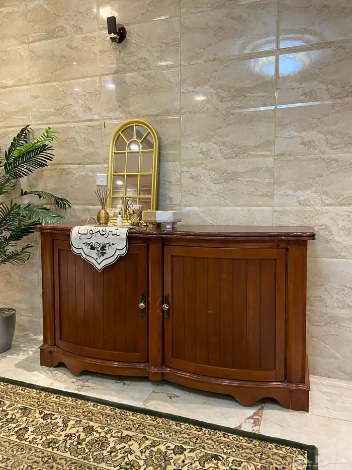 طاولة طعام ودرج بوفيه للمواعين للبيع 2