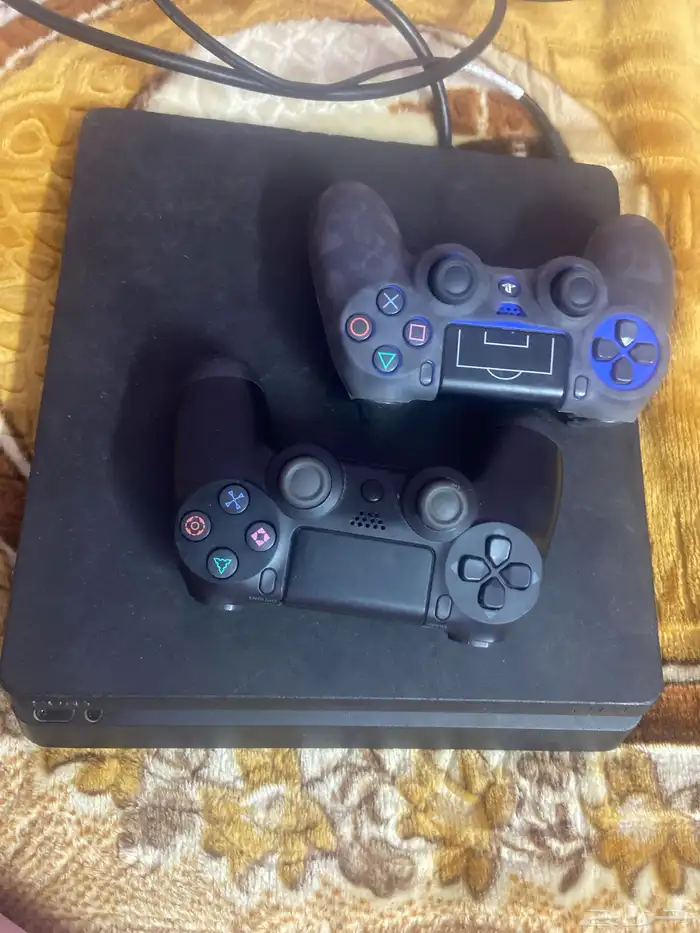 بلاستيشن 4 السعر 500 ريال 0