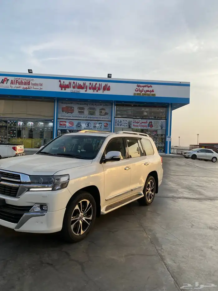 لاندكروزر 5