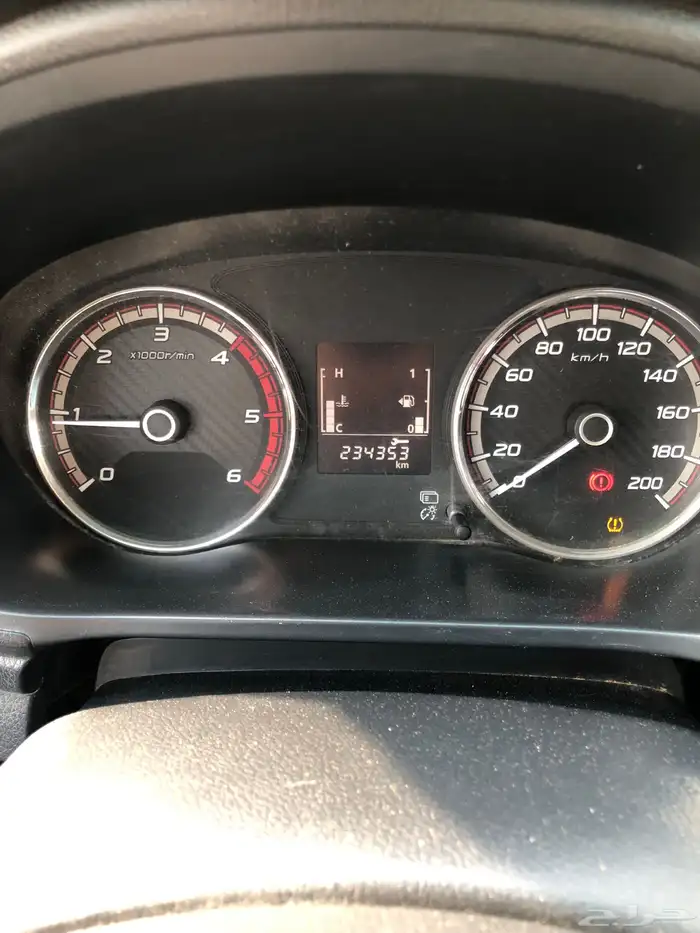 ميتسوبيشي 2021 L200 دبل قير عادي 5