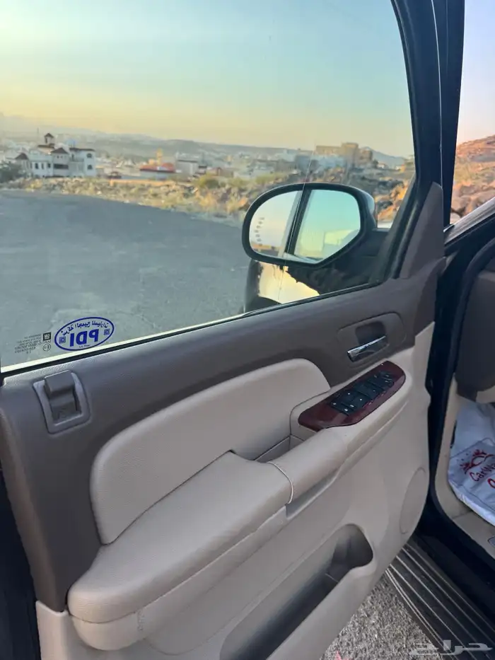 يوكن 2009 مخزن دبل ماشي 136 الف 12