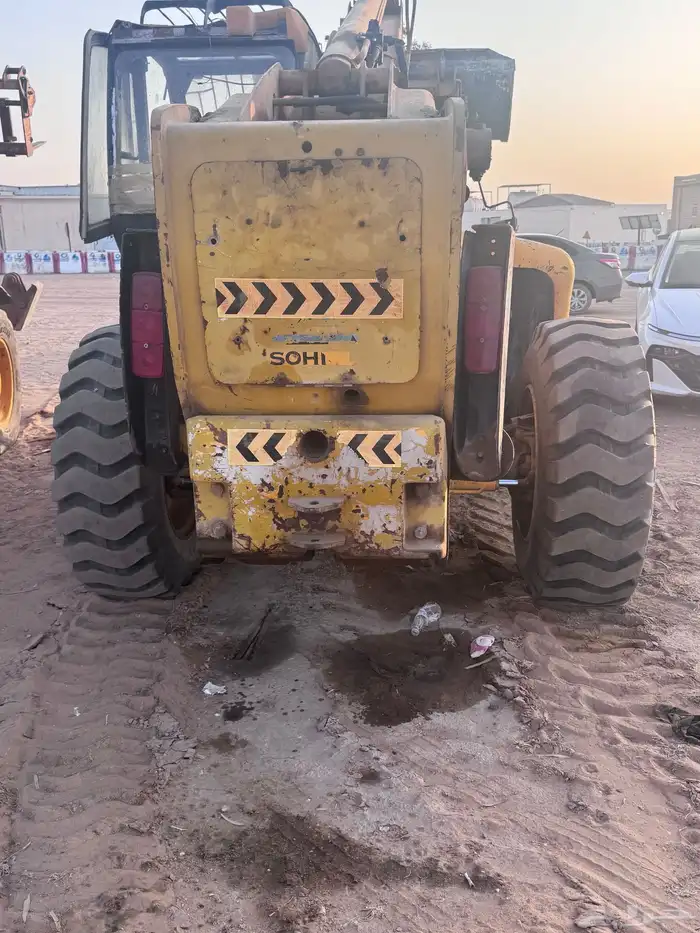 رافعه شوكيه JCB 14 متر للبيع 3