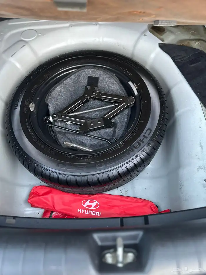 اكسنت 2023 ابيض 18