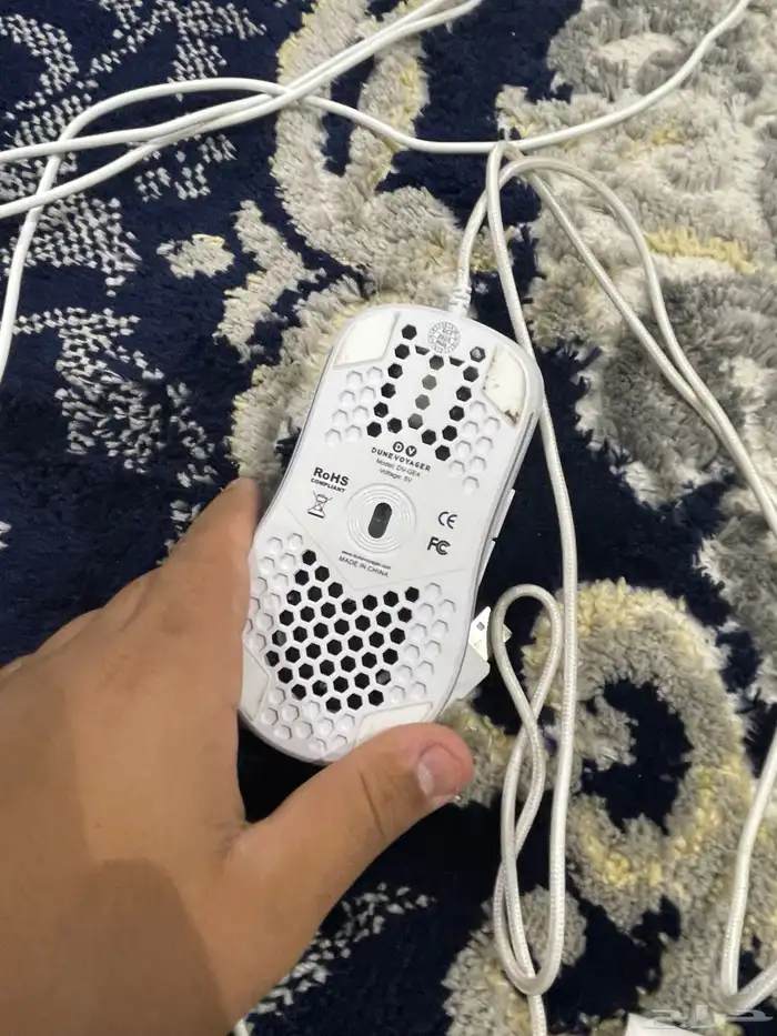 بسم الله الرحمن الرحيم اعرض لكم سوني 4 م شاشة قيمنيق و 11