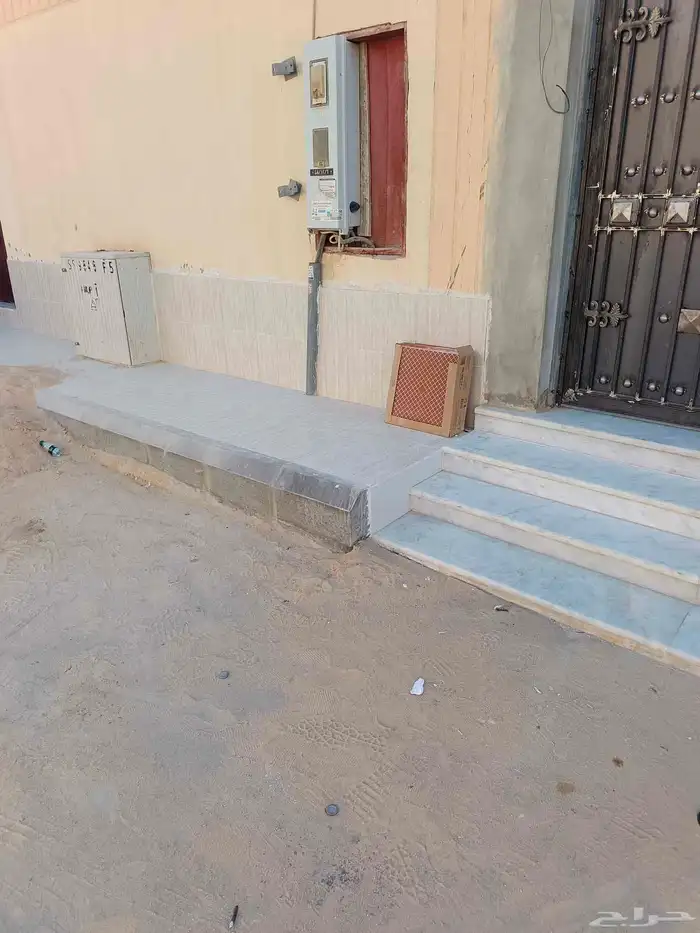 مبلط الخرج 0