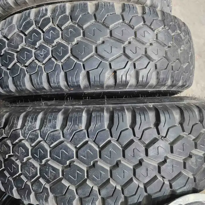 جنوط جي اكس اصلي مع كفرات دنلوب لبنه 245 75 17 4