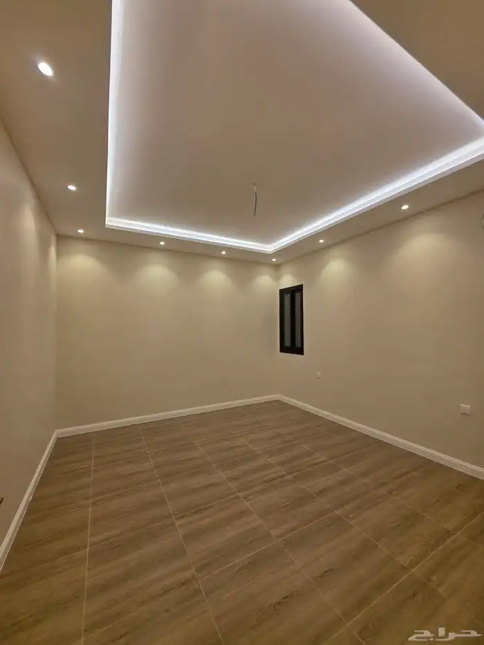شقة تمليك 4غرف ولي العهد1 ب 460الف والمساحة واسعة 168متر 2