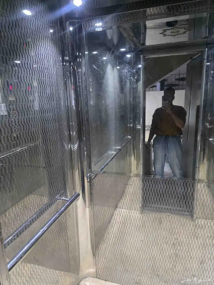 مصعد مستخدم للبيع . عشرة ادوار 1