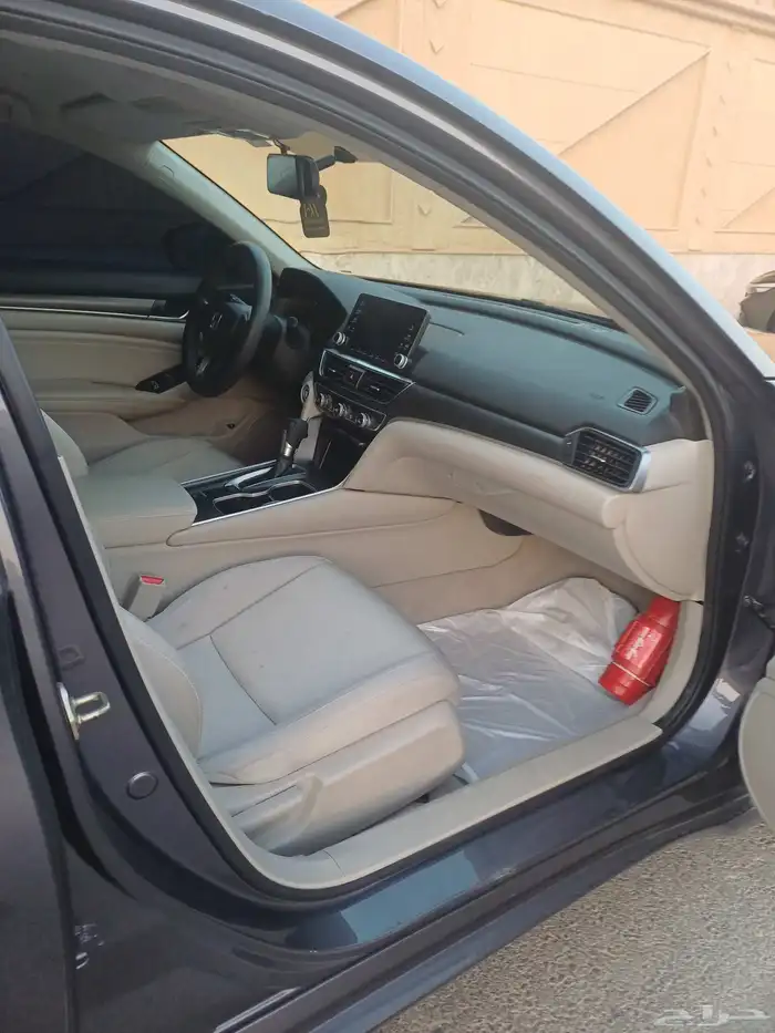 USED FOR Sale NAmE ACCORD MODEL 2020 PRICE 73000 8