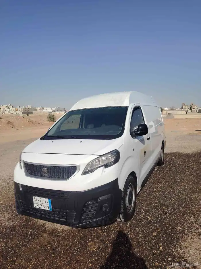 فإن بيجو للبيع لي المهتم فقط وشكرآ 0