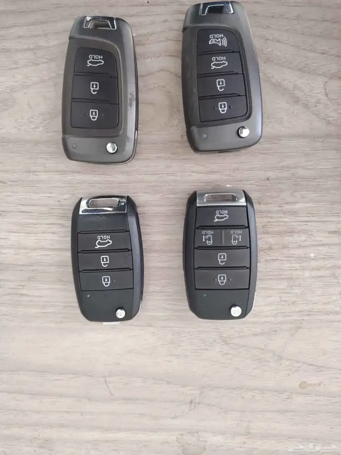 محل مفاتيح برمجه جميع انواع السيارات البصمه والمشفره 0