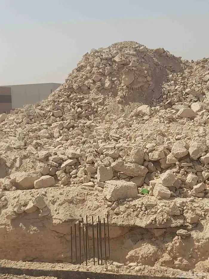 للبيع  ناتج حفر صخري متنوع الأحجام   طريق الخرج القديم 1