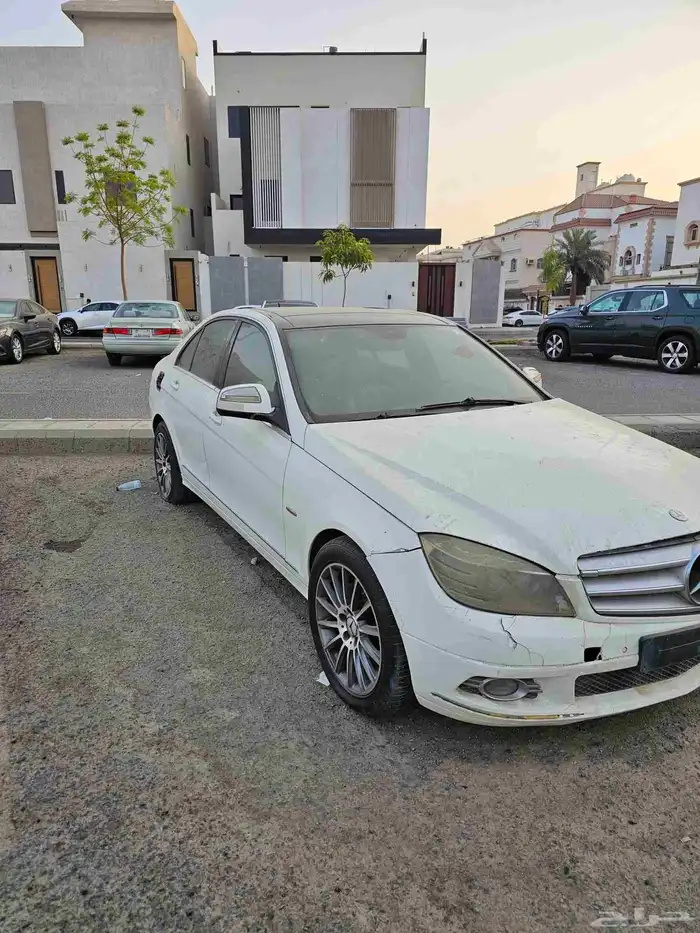 مرسيدس C200 موديل 2008   تشليح   قطع غيار فقط 2
