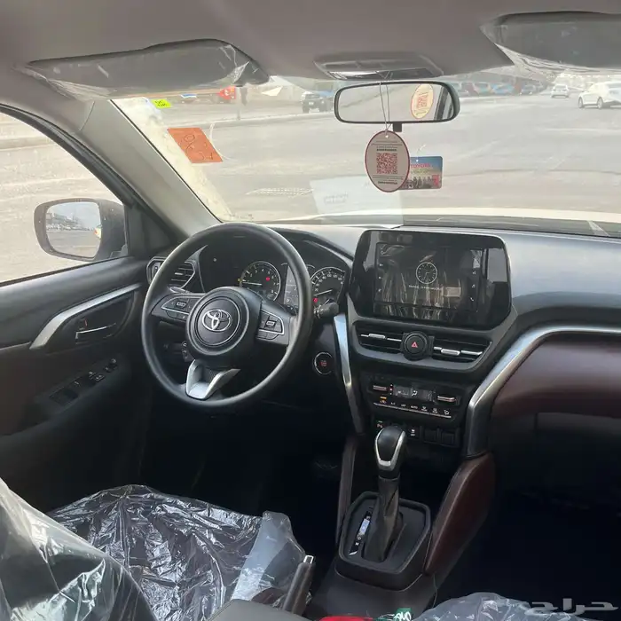 تويوتا اوربان كروز 2025 4