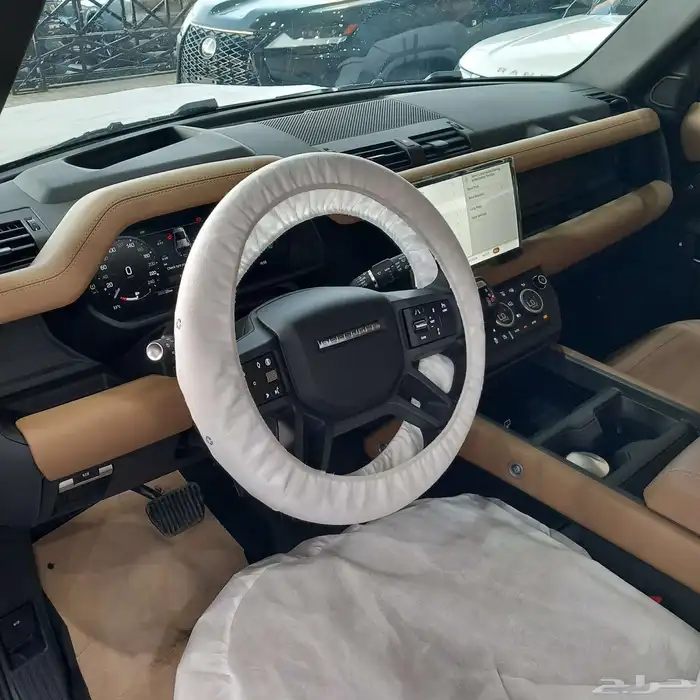 للبيع لاندروفر دفندر 2025 HSE سعودي 7