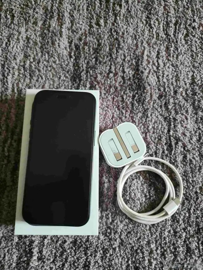 ايفون 15 9