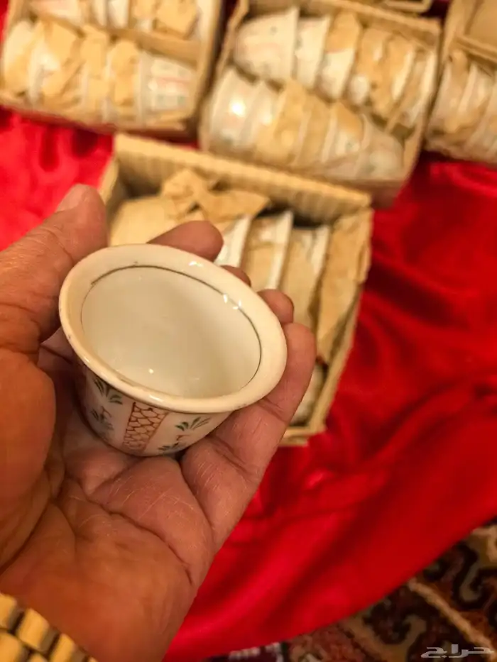 للبيع فناجيل تراثية ختم أحمر 2