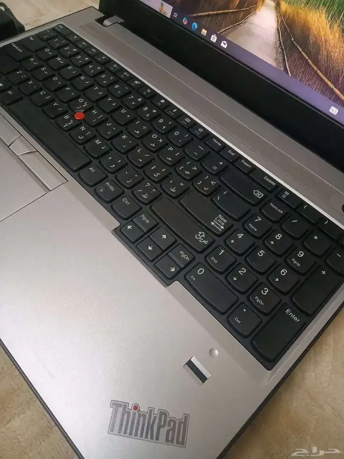 للبيع لاب توب مستعمل نظيف   Lenovo ThinkPad E570 6