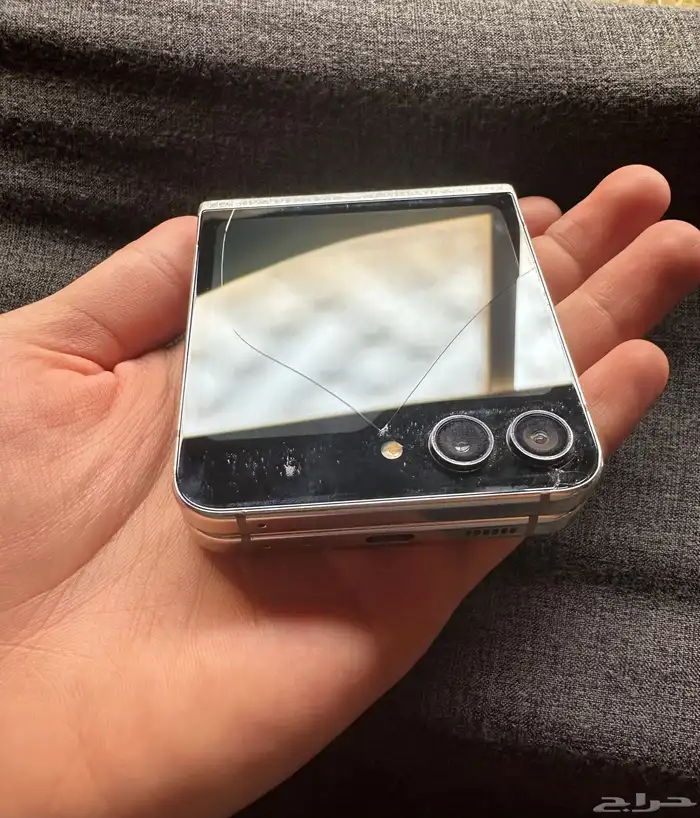 جلكسي زي فلب 5 0