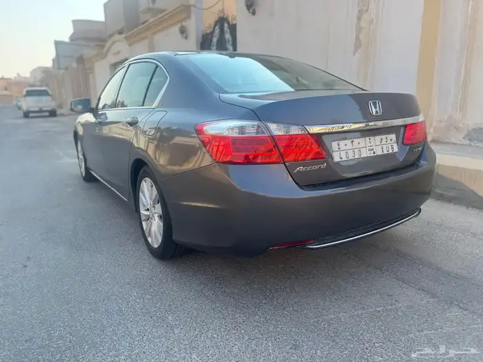 هوندا اكورد 2013 3