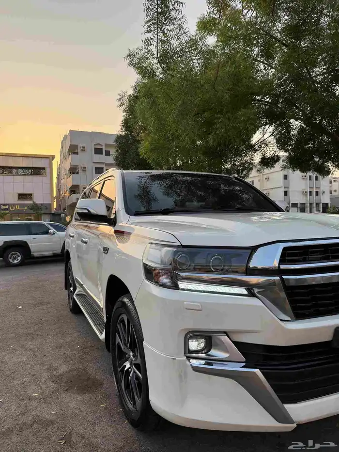 لاند كروزر تويوتا 2017 5