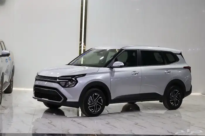 كيا كارينز استاندر موديل 2025 بافضل سعر مع عازل مجاني 0