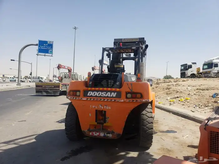 رافعات شوكيه فوركلفت للايجار اليومي والشهري وباقل الاسعار 1