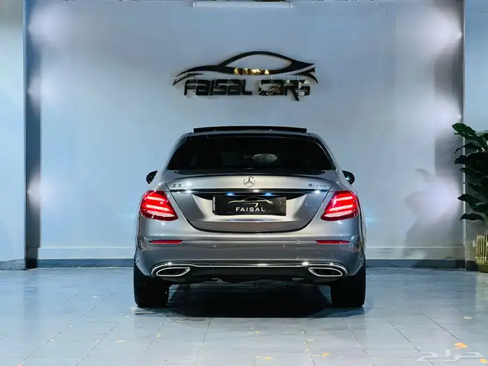 مرسيدس 2019 E300 نظيف وبحاله ممتازه 2