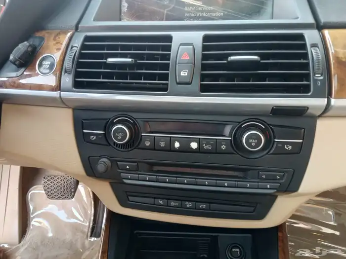 بي ام دبليو X5 2011 3