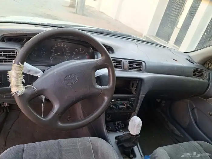 للبيع كامري 2002 4