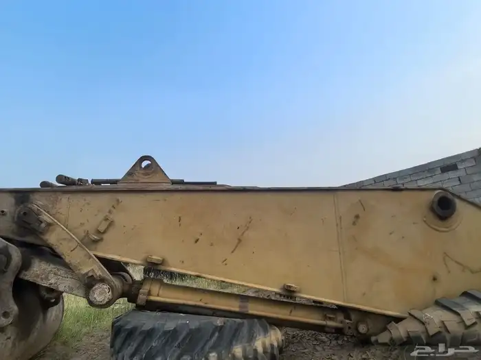 للبيع وصلت بوم كتربلر 349   345 Caterpillar trac 6