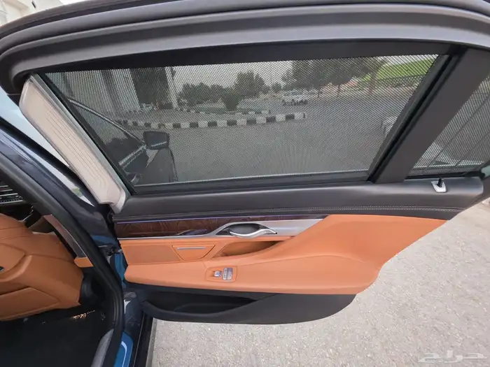 بي ام دبليو الفئة السابعة 2020 740Li 12