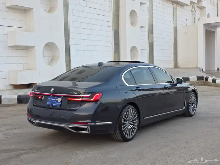 بي ام دبليو الفئة السابعة 2020 740Li 7