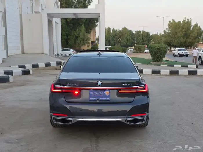 بي ام دبليو الفئة السابعة 2020 740Li 6