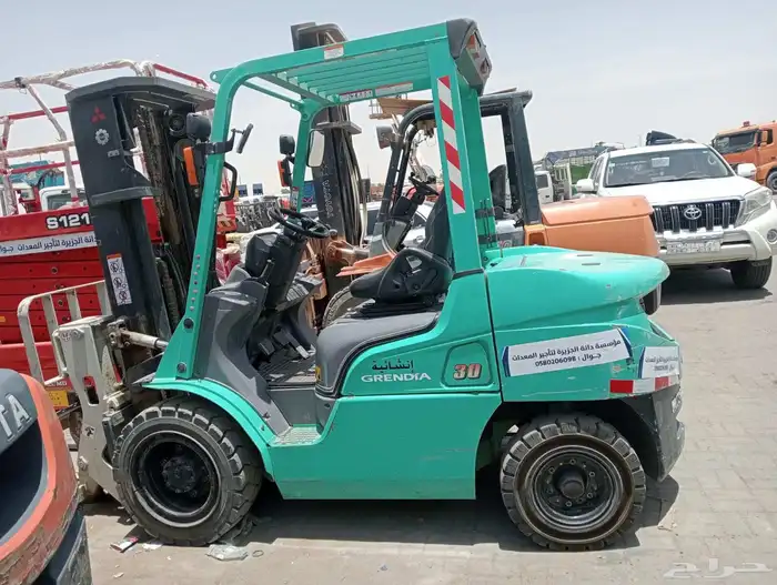 رافعات شوكيه فوركلفت للايجار اليومي والشهري وباقل الاسعار 3