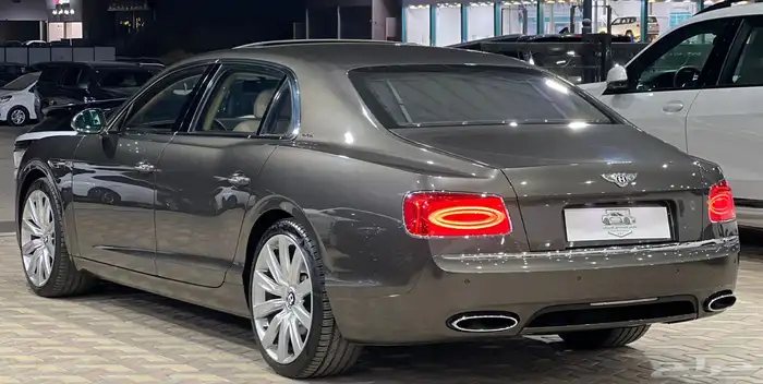 بنتلي فلاينج سبير V12 بحالة الوكالة ممشى 62 (( بسعر 168 )) 2