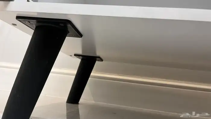 طاولة شاشه 7