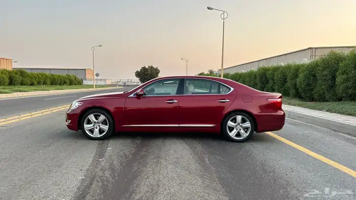 لكزس LS460L لارج 2012 سعودي نظيف 9