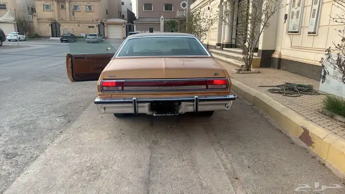 دوج اسبن كلاسيك 1976 0