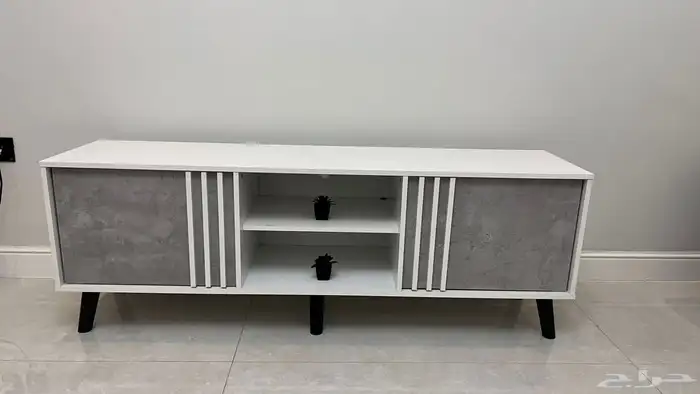 طاولة شاشه 5