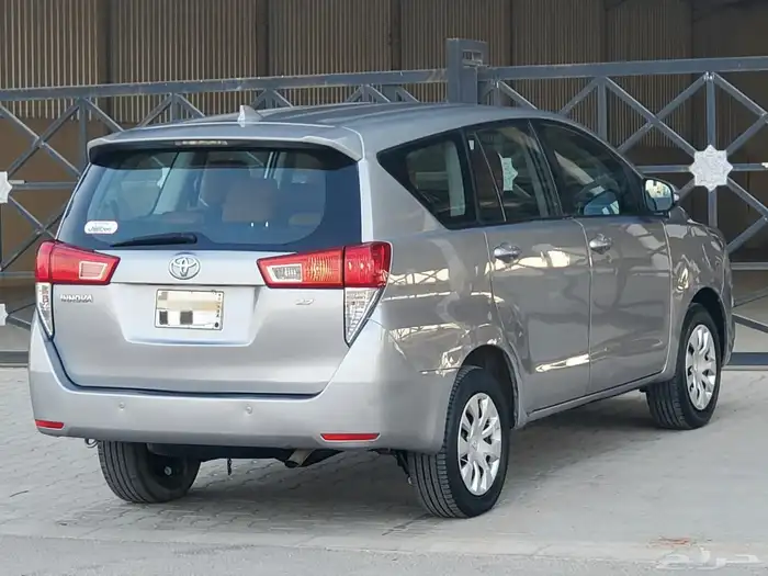 تويوتا انوفا 2016 1