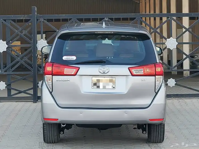 تويوتا انوفا 2016 5