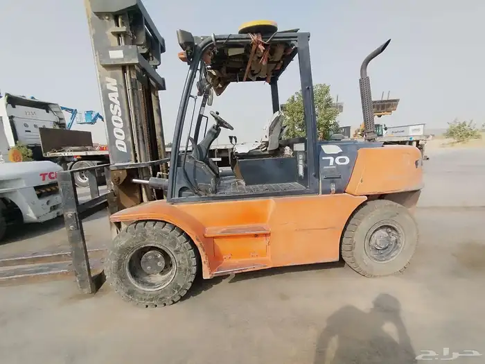 يوجد لدينا تاجير معدات ثقيله 3