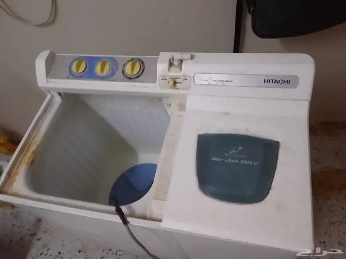 غسالة هيتاشي عادية 8كيلو بحالة جيدة بسعر220ريال 6
